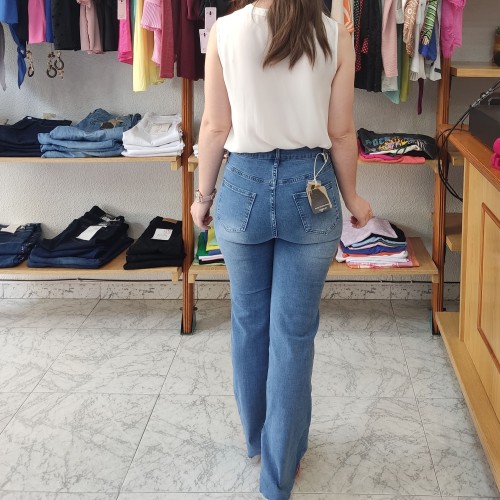 Bossa Nova Moda - Vaquero Janina