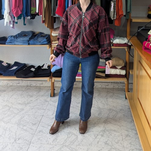 Bossa Nova Moda - Bómber Escocia Burdeos